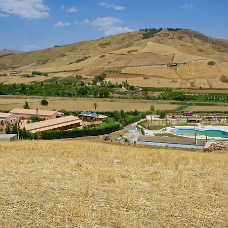 Casa di campagna Casale Margherita Cammarata